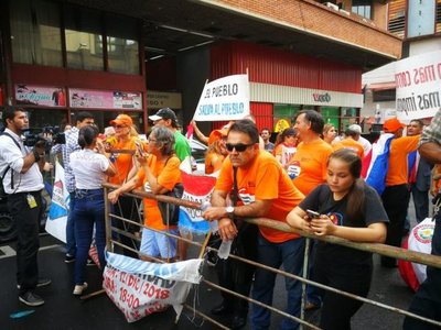 Dos bandos frente al Jurado