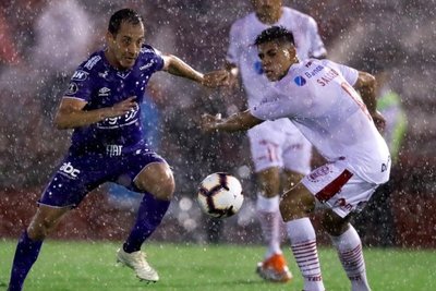 Emelec y Huracán, ganar o ganar