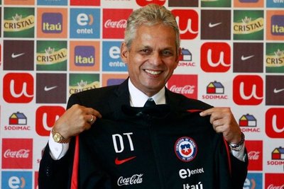 Rueda llama a Jara y a debutantes