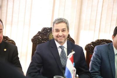 Jefe de Estado asistió a clase inaugural de la Universidad Politécnica Taiwán Paraguay