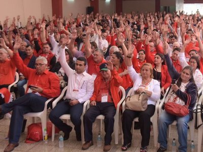 Añetete impone de nuevo militancia en ANR y pone cerrojo a outsiders