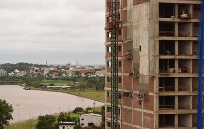 Construcciones de edificios impactan en la economía