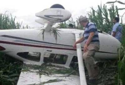 Avioneta aterrizó de emergencia en Campo 9