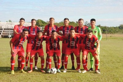 Los azulgranas golean y continúan liderando