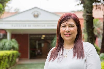 Nueva rectora de la UNA califica como histórica su elección
