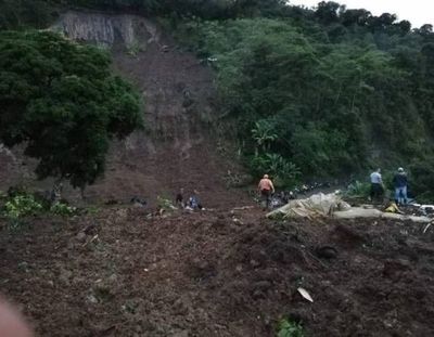 Deslizamiento de tierras dejó al menos 14 muertos en Colombia