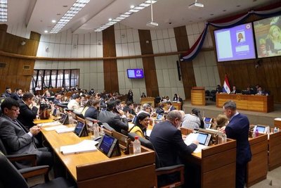 Diputados aprueban que Informconf no sea vinculante para acceder a empleo