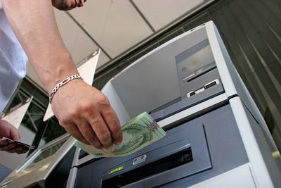 Tarjetas clonadas: Instan a tener precaución con la utilización de cajeros