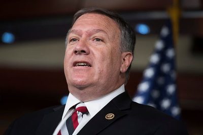 Maduro iba dejar Venezuela y Rusia lo impidió, según Mike Pompeo