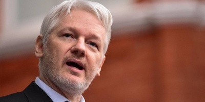 Julian Assange fue sentenciado a 50 semanas de cárcel