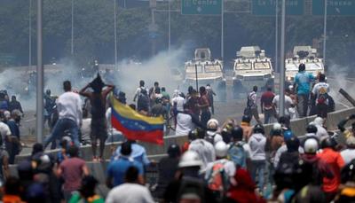 Venezolanos vuelven a salir a las calles por el fin del chavismo