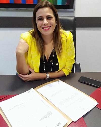 Presentan proyecto para que binacionales compren equipos para tratamiento oncológico