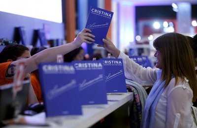 Cristina Fernández presenta su libro como un “debate” en momentos “difíciles”