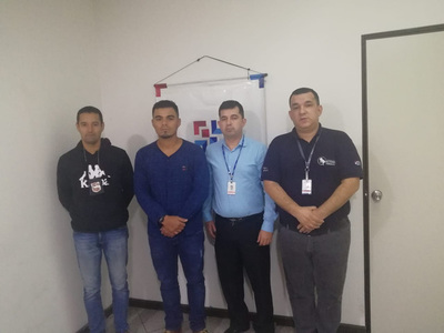 Expulsan a extranjero involucrado en tenencia de droga y violación a la ley de armas