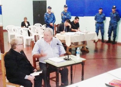 Juicio a Oviedo por plagio de Arlan Fick sigue este jueves