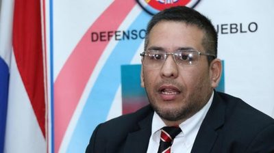 Limpio: Defensor demandará a médico que habría golpeado a directora de hospital