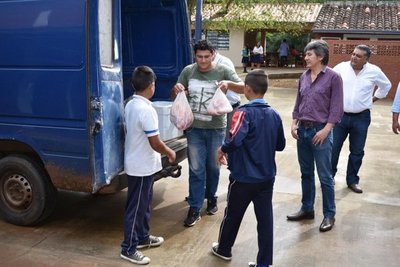 Escuela de la isla Yasyretá accede al almuerzo escolar