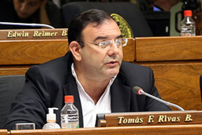 Diputados retiran fueron a Tomas Rivas