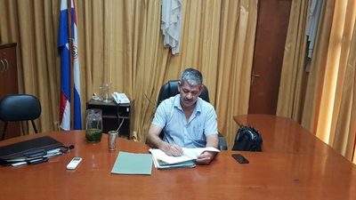Carlos Ferreira: "El intendente recibe orden de concejales, ministro y un senador"