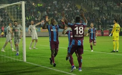 Hugo RodaLlega con gol