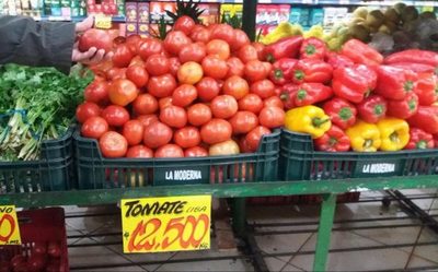 Precio del tomate por las nubes debido al clima