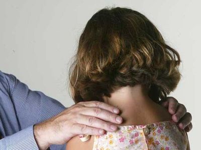 Niñas que cambian muñecas por pañales: los terribles casos no se detienen