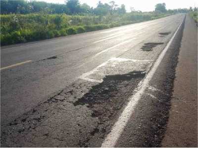 Supercarretera sigue olvidada por autoridades, denuncian