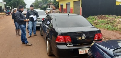Aprehenden a dos personas, requisan dinero y cocaína