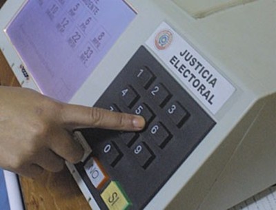 Realizan estudios para uso de urnas electrónicas