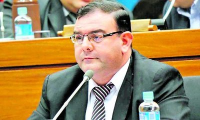 Rechazan incidente del diputado Tomás Rivas