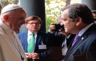 Presidente de la Corte se reúne con el papa Francisco en Roma