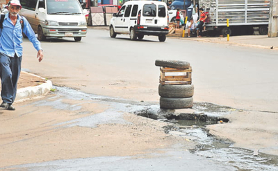Baches en CDE siguen esperando reformas