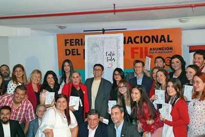 La quinta edición de "Entre Todos", el libro de más de 40 autores