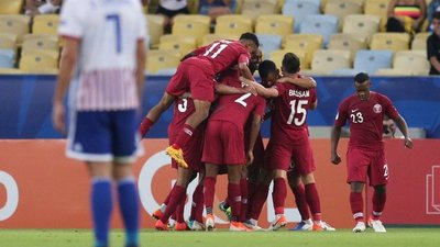 La albirroja desperdicia ventaja y cede empate a Catar