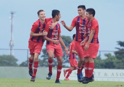 Sub 14: Cerro vuelve a la punta