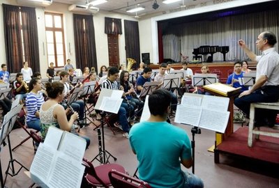 Lanzan campaña para elevar a la CONAMU a Instituto Superior