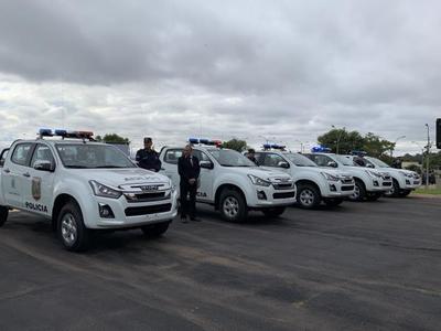 Policía Nacional recibe 11 nuevos patrulleras