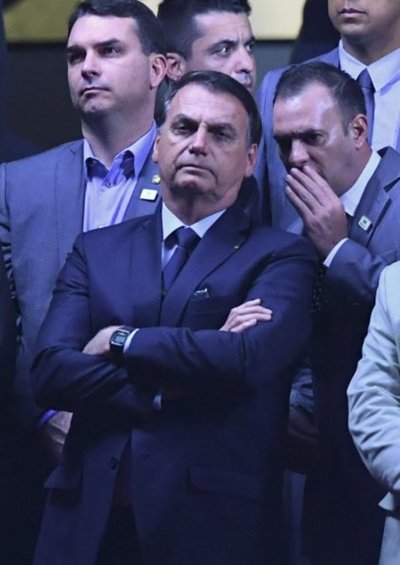 Bolsonaro sustituye a su cuarto ministro en seis meses