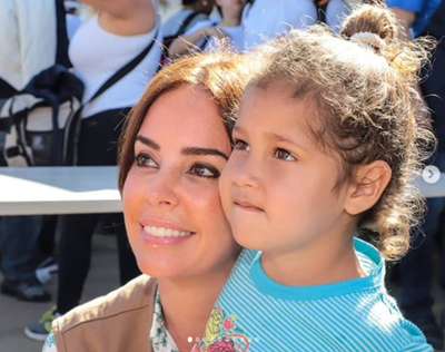 Unos 2000 niños del barrio Tablada de Asunción recibieron ayuda de la primera dama