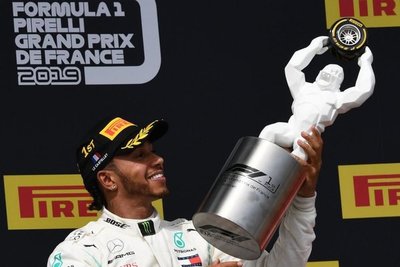 Hamilton gana en Francia