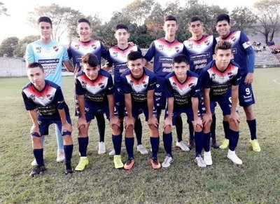 Nacional lidera la Sub 15