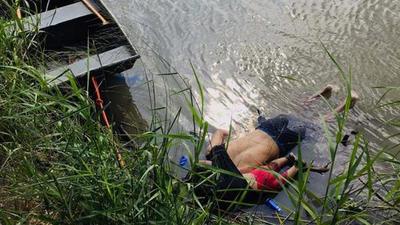 Foto de un migrante y su hija muertos desata críticas contra Trump