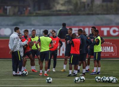 Brasil, un camino poco convincente a la final de su Copa