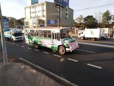 Zapateros llegan a Asunción para expresar reclamos