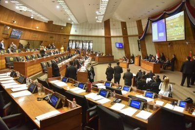 Diputados rechazaron veto a ley de autoblindaje