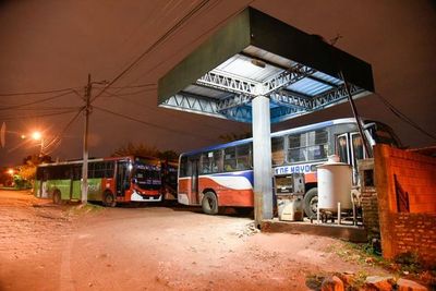 Asaltan parada de colectivos en Ñemby