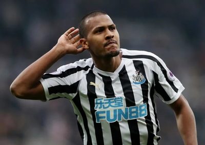 Salomón Rondón, a China