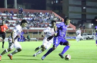 Sol de América rescató un empate ante River