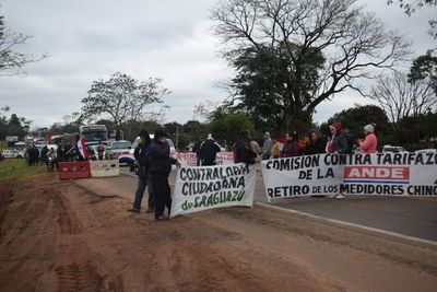 Con cierre de ruta repudian acuerdo bilateral en Caaguazú