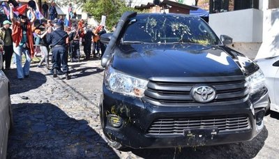 El vicepresidente les tira el fardo a Ferreira y al ex embajador Saguier
